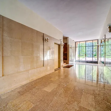 Appartamento Eiffel Tower - Premium With Balcony And Lift For 4