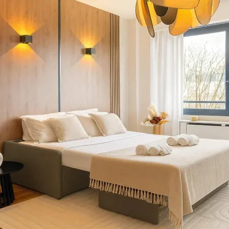 Apartment Eiffel Tower - Premium With Balcony And Lift For 4