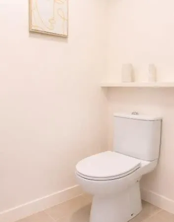Apartment Eiffel Tower - Premium With Balcony And Lift For 4 *