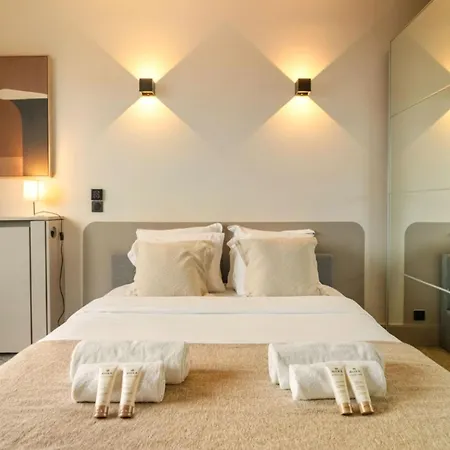 Appartamento Eiffel Tower - Premium With Balcony And Lift For 4 *