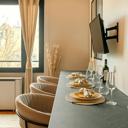 Appartamento Eiffel Tower - Premium With Balcony And Lift For 4 *