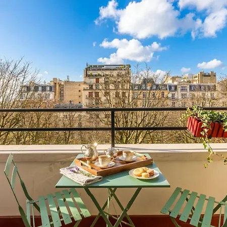 Eiffel Tower - Premium With Balcony And Lift For 4 Parigi