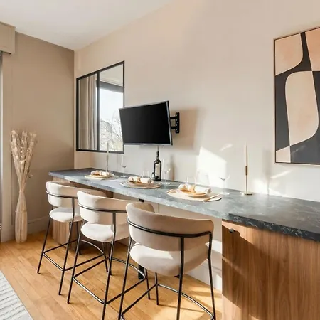 Appartamento Eiffel Tower - Premium With Balcony And Lift For 4 *