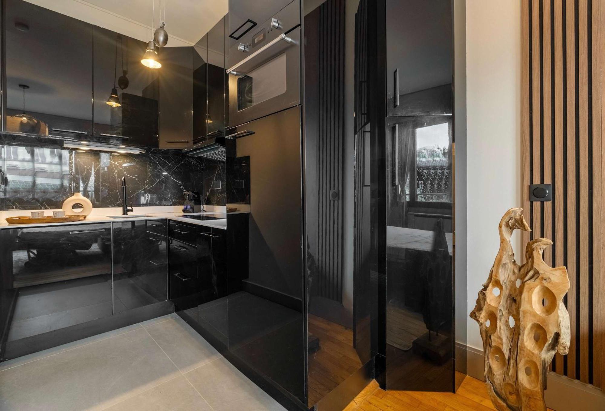 Appartamento Eiffel Tower - Premium With Balcony And Lift For 4